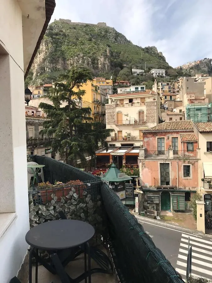 B&B Porta Del Re Taormina Bed & Breakfast